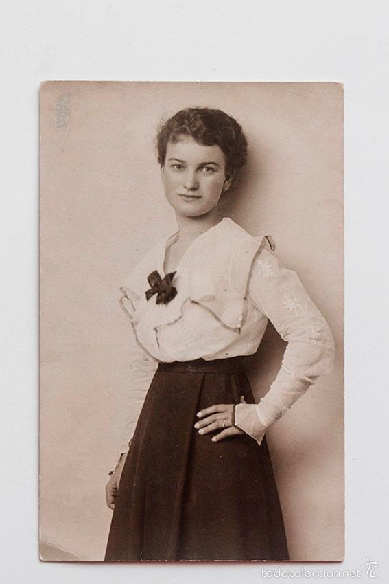 Fotograf&iacute;a antigua: Bella joven de 1900s