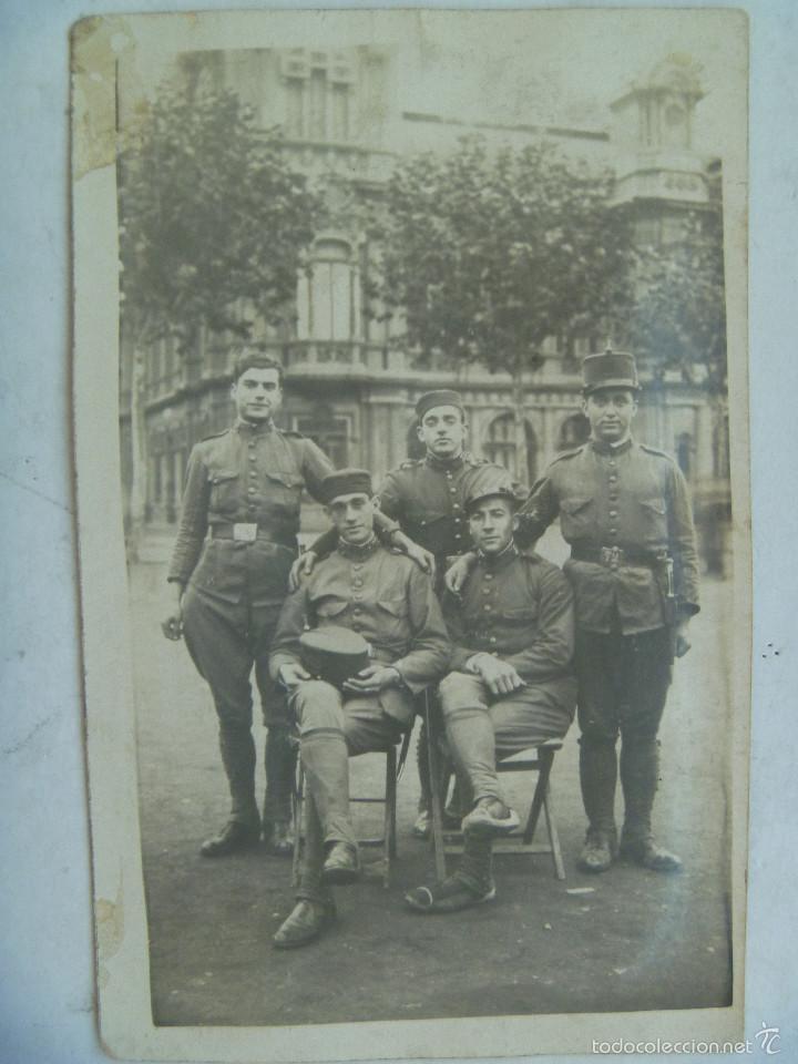 Antique Photography: MINUTERO DE FOTOGRAFO CALLEJERO DE MILITARES INFANTERIA CON ALPARGATAS. A&Ntilde;OS 20.