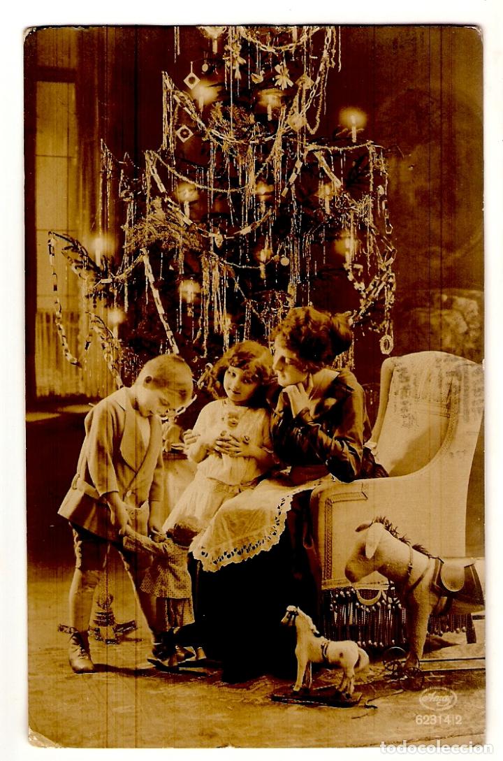 Fotografia antica: POSTAL ANTIGUA - RETRATO FAMILIAR, MOTIVO NAVIDE&Ntilde;O - MEDIDAS 13'5 x 8'5