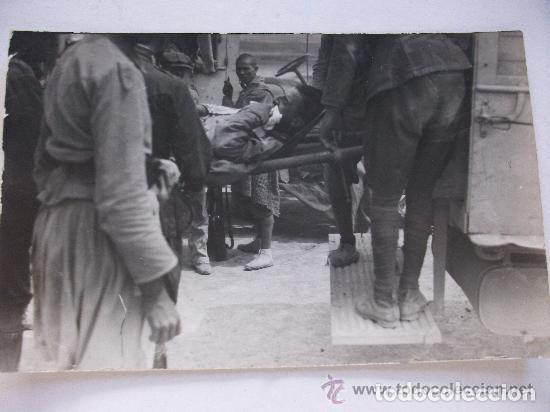 Antique Photography: GUERRA DE AFRICA: TRASLADO DE SOLDADO HERIDO EN AMBULANCIA , MORO JARQUE&Ntilde;O AL FONDO