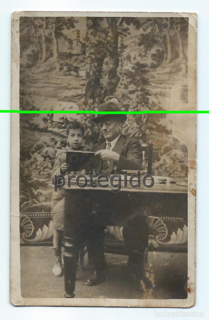 Fotograf&iacute;a antigua: MAESTRO Y ALUMNO. TARJETAS FOTOMINUTO CARCELLER. BO