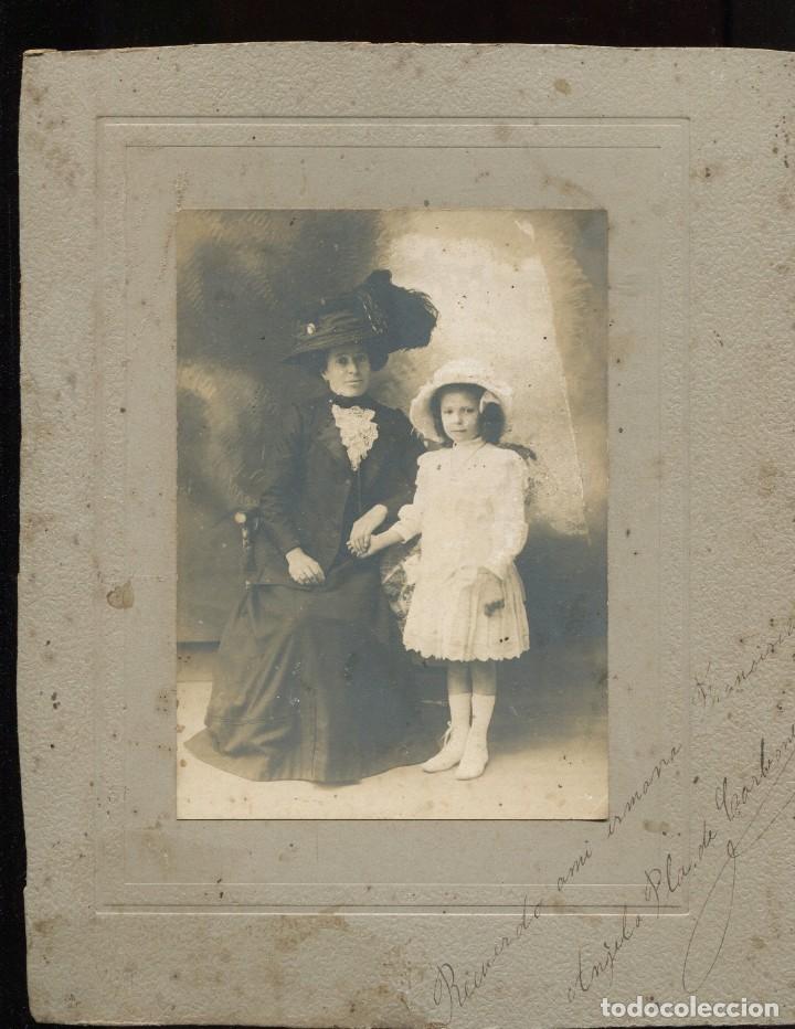 Fotograf&iacute;a antigua: foto de dama con ni&ntilde;a. siglo XIX.