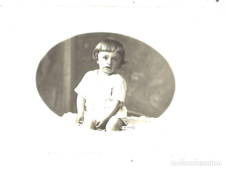 Fotograf&iacute;a antigua: Postal fotogr&aacute;fica de ni&ntilde;a