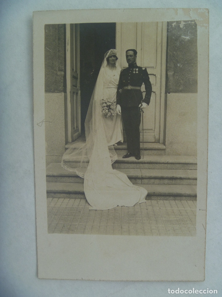 Fotograf&iacute;a antigua: BONITA FOTO DE BODA DE CAPITAN DE INTENDENCIA DE GALA, MEDALLA LEALTAD ACRISOLADA. PP. DE SIGLO