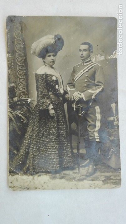 Fotograf&iacute;a antigua: FOTO DE ESTUDIO DE MILITAR DE CABALLER&Iacute;A, CADETE CON QUEPIS Y SABLE. PRINCIPIOS SIGLO