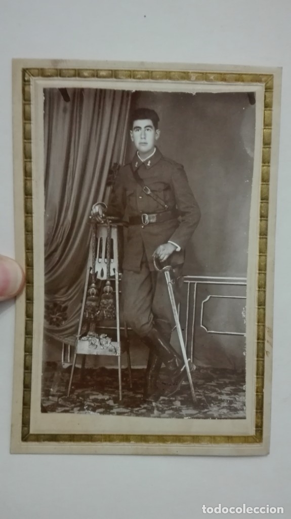 Antique Photography: REPUBLICA : FOT&Oacute; DE ESTUDIO DE MILITAR DE INGENIEROS, PLAZA MONTADA CON SABLE. DE LEMOS