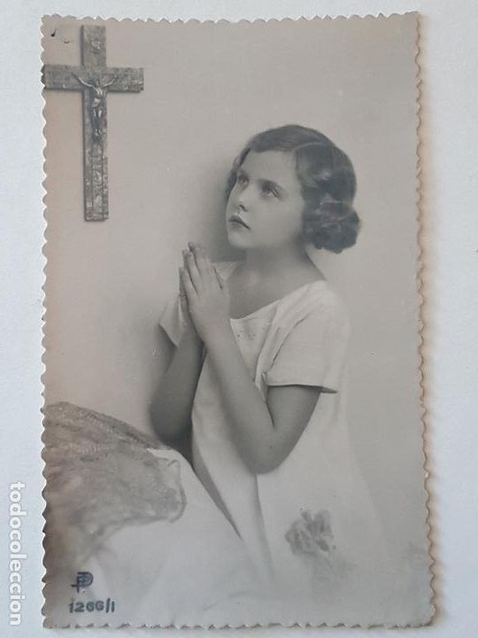 Alte Fotografie: RETRATO NI&Ntilde;A ORANTE POSTAL FOTOGRAFICA ANTIGUA