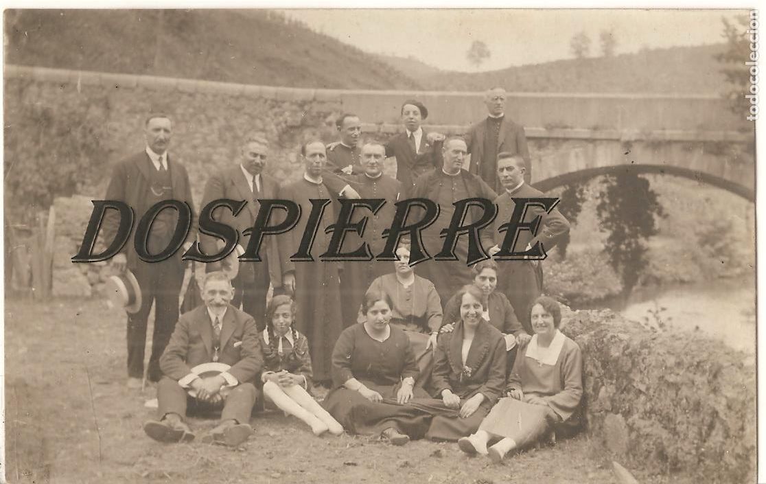 Alte Fotografie: FOTO-POSTAL, GRUPO CON RELIGIOSOS, UNI&Oacute;N POSTAL UNIVERSAL, SIN IDENTIFICAR LUGAR NI FECHA, SIN CIRCU