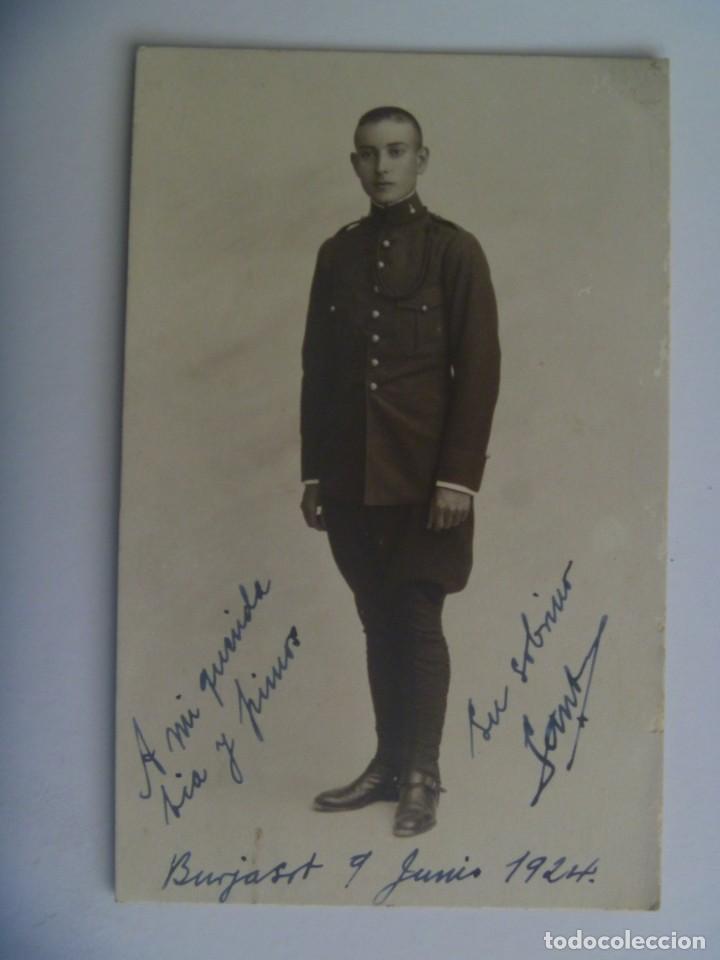 Fotografia antiga: FOTO DE ESTUDIO DE MILITAR DE ARTILLERIA MONTADA, FORRAJERA. BURJASOT, 1924