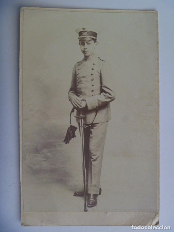 Fotografia antiga: FOTO DE ESTUDIO DE MILITAR , DE CADETE DE LA ACADEMIA DE INFANTERIA. DE HARO HERMANOS, CARTAGENA