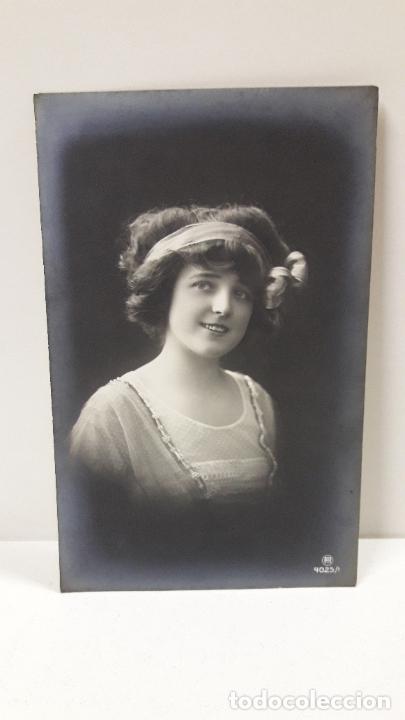 Fotografia antica: SE&Ntilde;ORITA POSANDO . TARJETA POSTAL