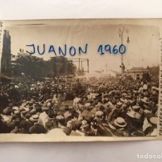 Fotografía antigua: TORERO. FOTOGRAFÍA JOSE GÓMEZ ORTEGA, EL GALLO. FUNERAL EN SEVILLA. PLAZA DE ARMAS (MAYO DE 1920)