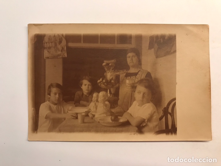 Fotograf&iacute;a antigua: LOS SAUCES (Sta. Cruz de Tenerife) Fotograf&iacute;a Jugando con los ni&ntilde;os y sus mu&ntilde;ecas (h.1920?)
