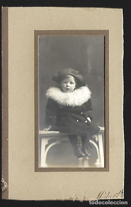 Photographie ancienne: 3501-ANTIGUA FOTOGRAFIA DE - NI&Ntilde;A SENTADA- FOTO- - - DE Pcp. SIGLO XX -