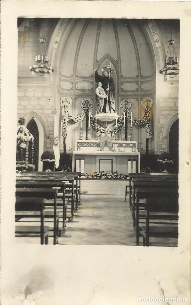 Fotografia antiga: Altar neog&oacute;tico. Buen estado. 14x9 cm. A&ntilde;os 50. Iglesia catalana.