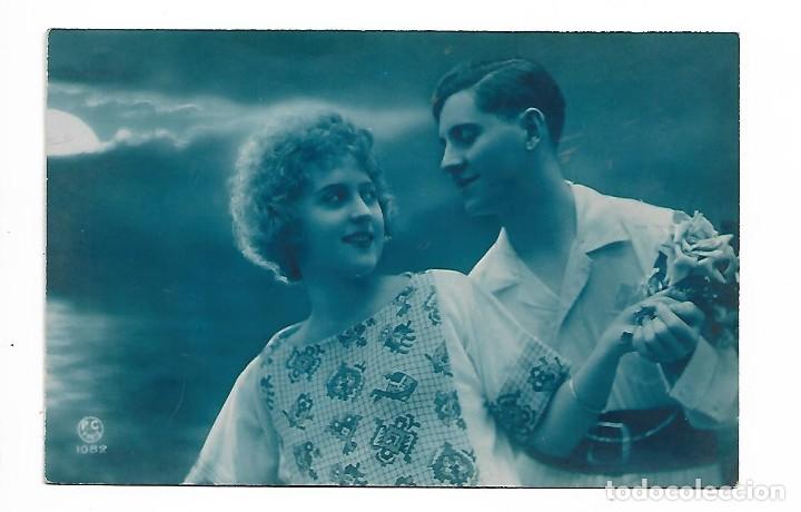 Antique Photography: 1R- ANTIGUA FOTO-POSTAL - UNA PAREJA -ROMANTICA - FOTO - PARIS -