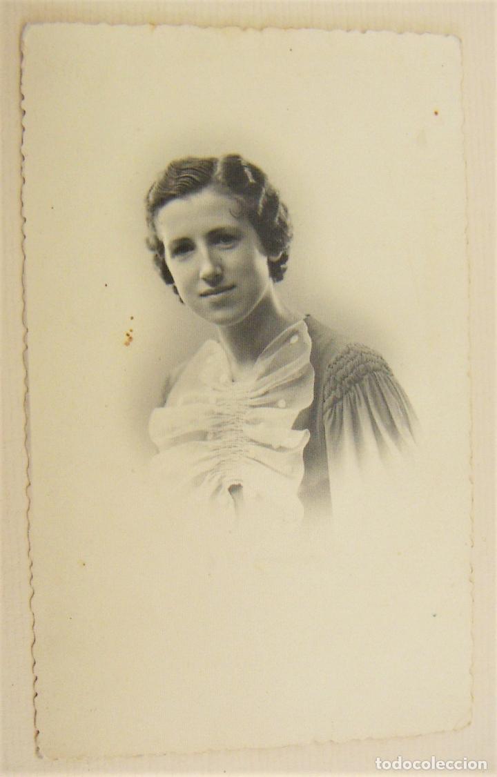 Alte Fotografie: Vieja foto Postal de una se&ntilde;orita