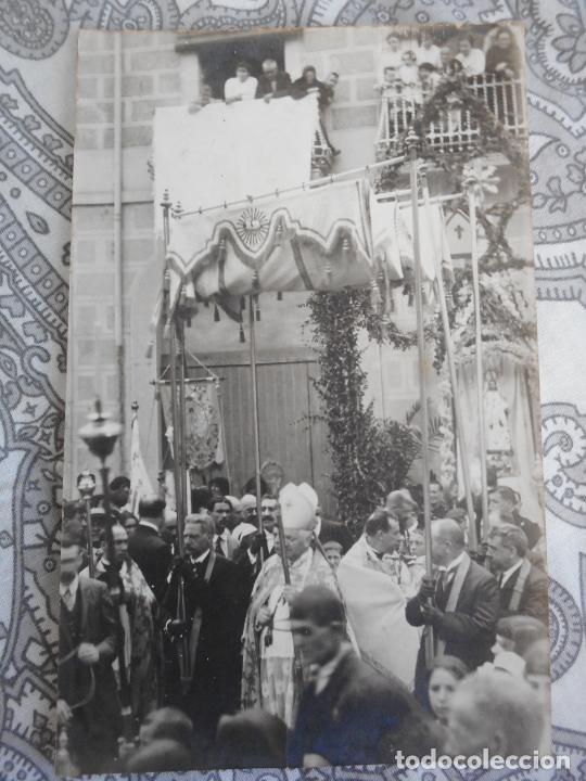 Fotograf&iacute;a antigua: ANTIGUA FOTOGRAFIA.PROCESION RELIGIOSA.ESTANDARTE.SIN IDENTIFICAR.CATALU&Ntilde;A?