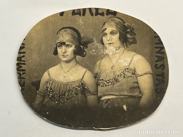 Fotografia antiga: EL CIRCO EN LA ESPA&Ntilde;A.. de los a&ntilde;os veinte. Hermanas FEREZ. Gimnastas (h.1920?)