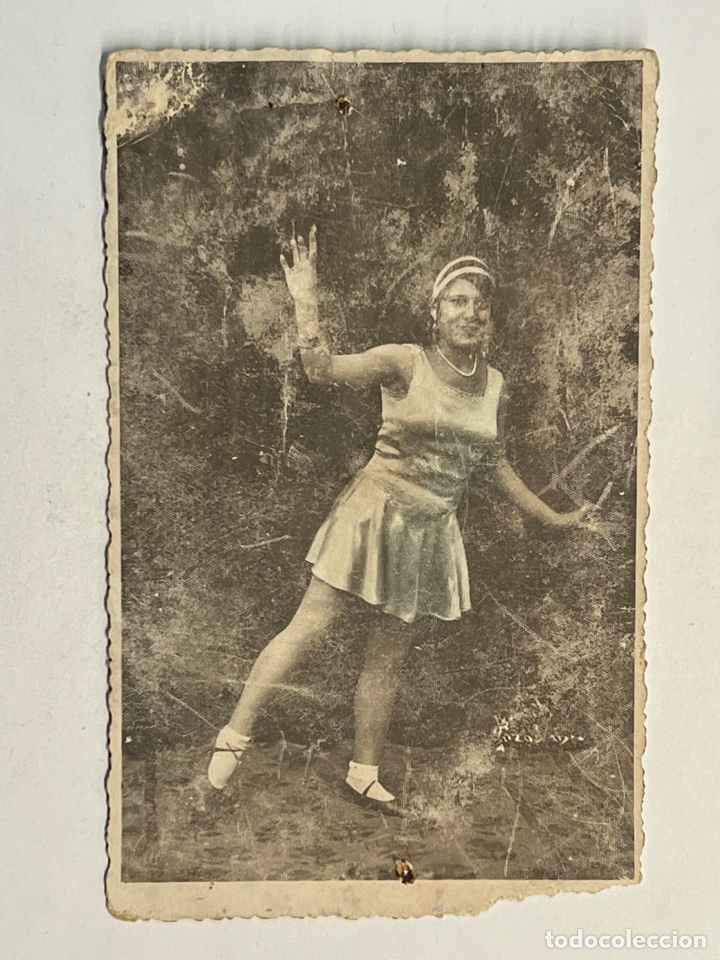 Alte Fotografie: EL CIRCO EN LA ESPA&Ntilde;A.. de los a&ntilde;os veinte. La joven FEREZ. Gimnasta (h.1920?) DESLUCIDA