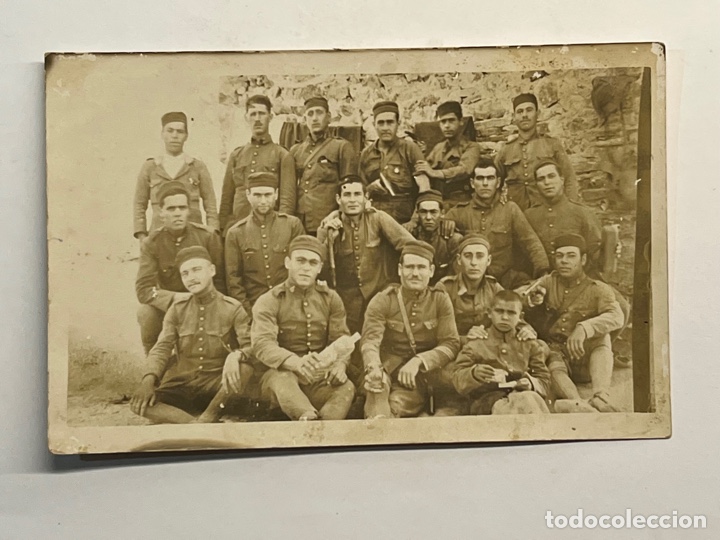 Fotografia antica: MILITAR FOTOGRAF&Iacute;A Guerra de Africa Soldados, Unidad de Artiller&iacute;a, en tiempo de asueto&hellip;, (h.1920?)