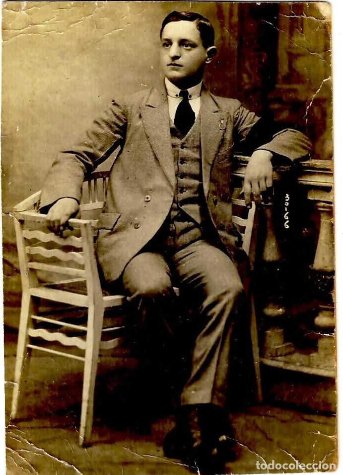 Antique Photography: Joven de Luto - Antigua Fotograf&iacute;a/Tarjeta Postal - 121x81mm.