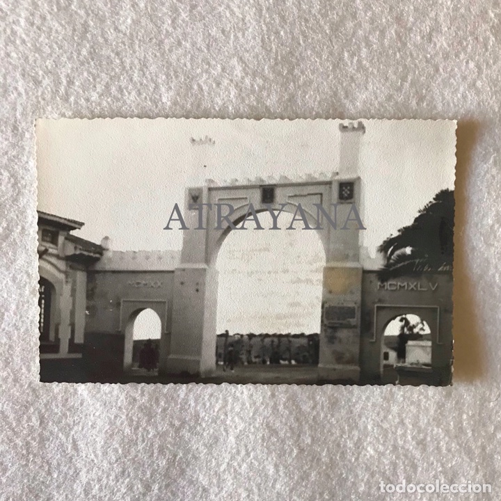 Photographie ancienne: MILITAR - ANTIGUA FOTOGRAF&Iacute;A POSTAL &iquest;CUARTEL? LA LEGI&Oacute;N - TERCIO DUQUE DE ALBA