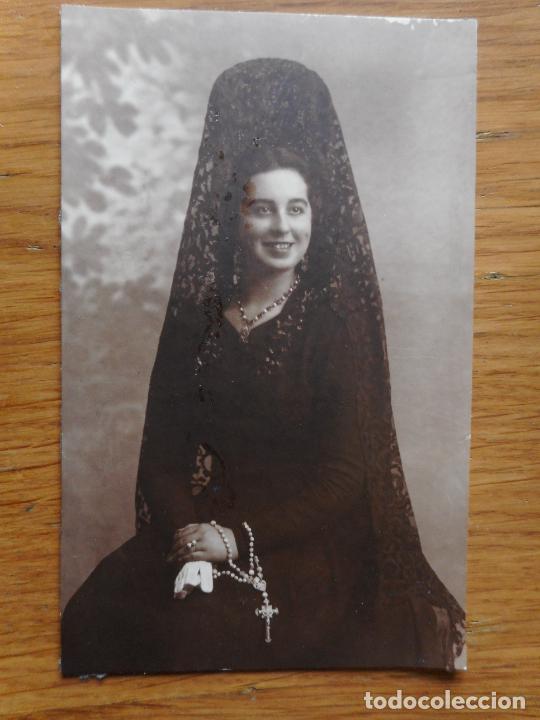 Alte Fotografie: ANTIGUA FOTOGRAFIA.CHICA CON MANTILLA.A&Ntilde;OS 40?