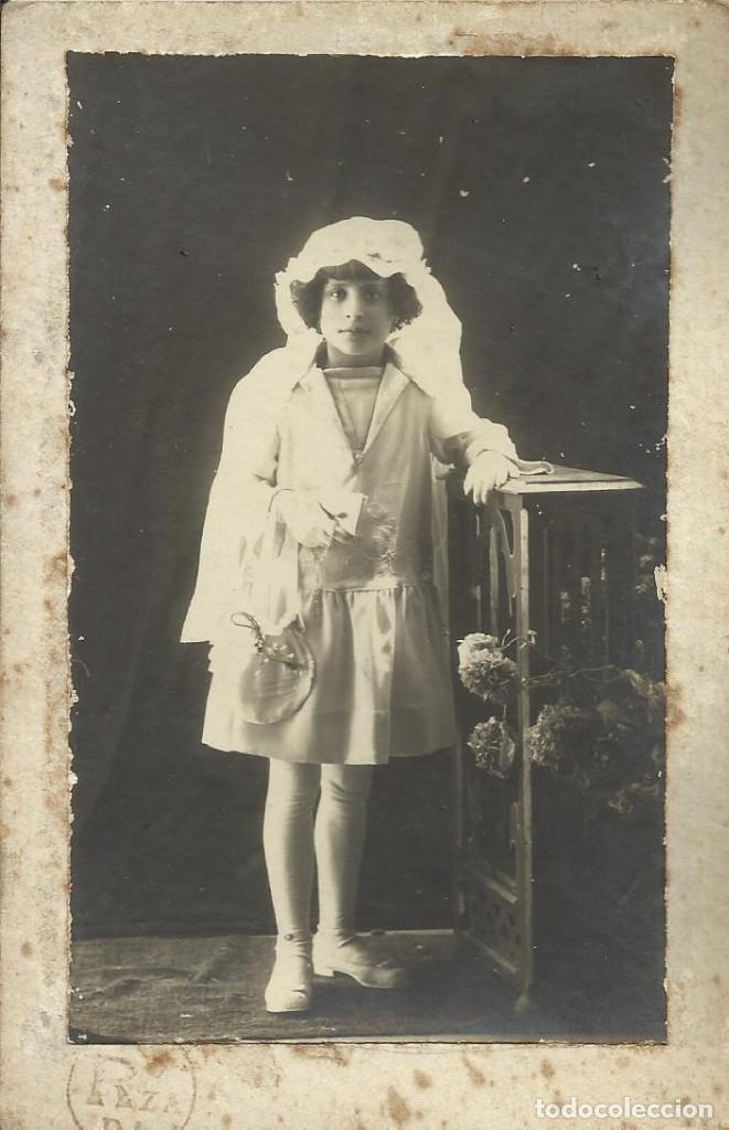 Alte Fotografie: Ni&ntilde;a de Comuni&oacute;n. Principios del S. XX. 14x9 cm. Fotograf&iacute;a.