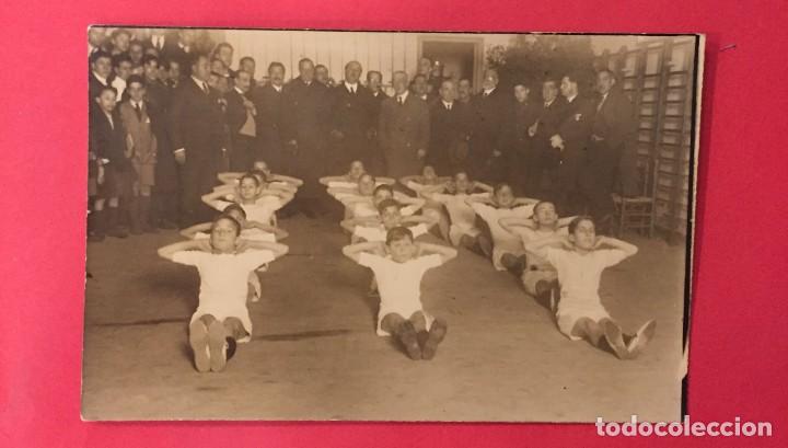 Antique Photography: FOTO POSTAL A&Ntilde;O 20, AGRUPACION DEPORTIVA MUNICIPAL, EJERCICIOS GIMNASTICOS ANTE EL GOBERNADOR