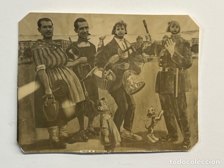 Antique Photography: MINUTEROS, fot&oacute;grafos de calle. Ladrones sorprendidos por el Guardia.. (h.1945?)