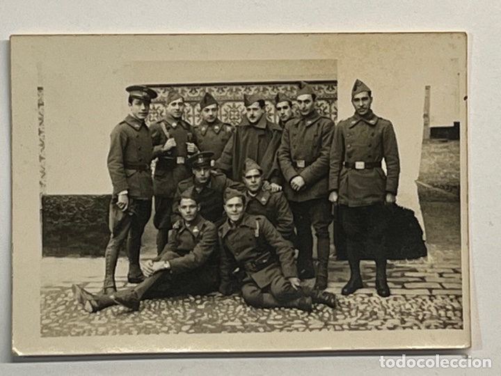 Alte Fotografie: MILITAR. Minuteros fotografos de calle&hellip; Postguerra Civil (h.1945?) Med&iacute;das: 6 x 8,5 cm.,