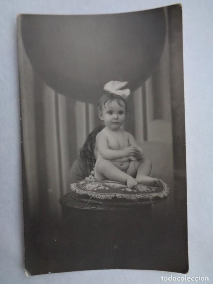 Fotografia antica: PRECIOSA FOTO DE ESTUDIO DE BEBE TAL SE VE , PRINCIPIOS DE SIGLO.