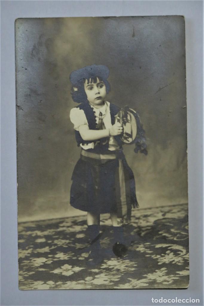Alte Fotografie: POSTAL FOTOGRAFICA. RETRATO NI&Ntilde;A CON TRAJE TRADICIONAL