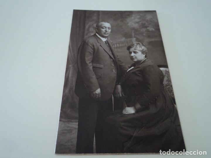 Alte Fotografie: ANTIGUA FOTOGRAFIA NIEPCE, CARTON RIGIDO, PAREJA 14 X 9 CM