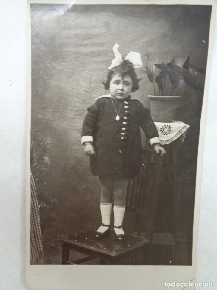 Fotografia antica: PRECIOSA FOTO DE ESTUDIO DE NI&Ntilde;A DE PRINCIPIOS DE SIGLO