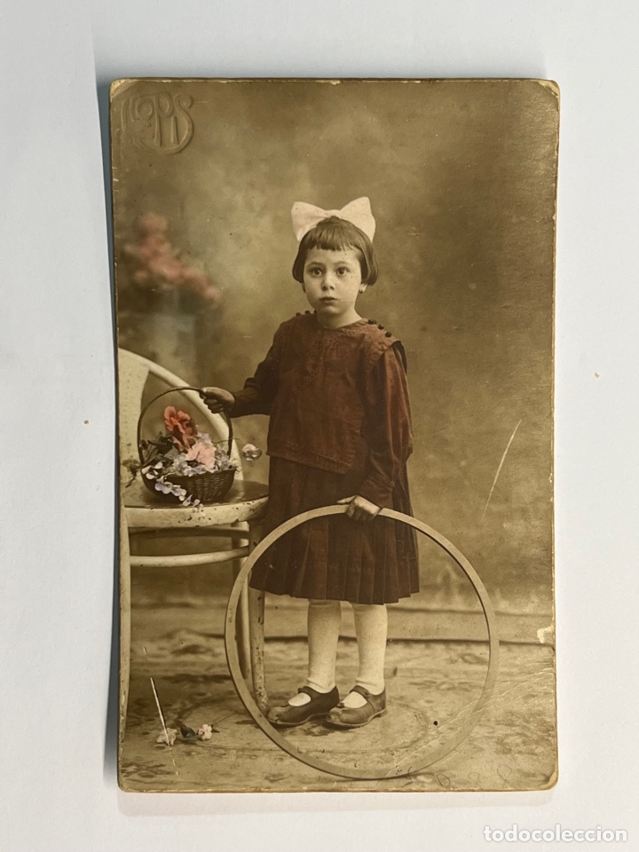 Fotografia antica: NI&Ntilde;OS. Fotograf&iacute;a Coloreada. Josefa la Ni&ntilde;a del Aro.. Foto J. Llopis (a.1918)