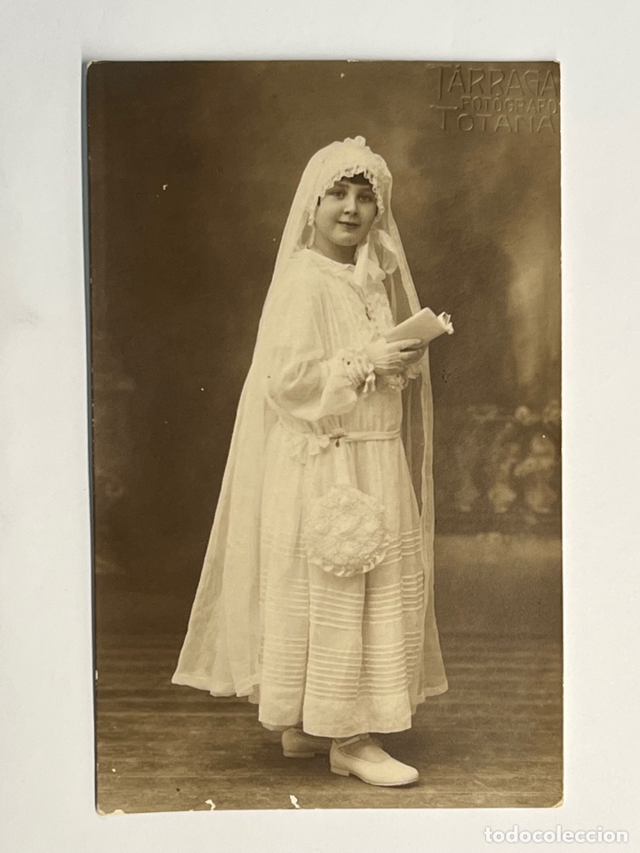 Antique Photography: NI&Ntilde;OS. FOTOGRAFO TARRAGA&hellip;.TOTANA, Ni&ntilde;a de Blanco en su Primera Comunion (h.1930?)