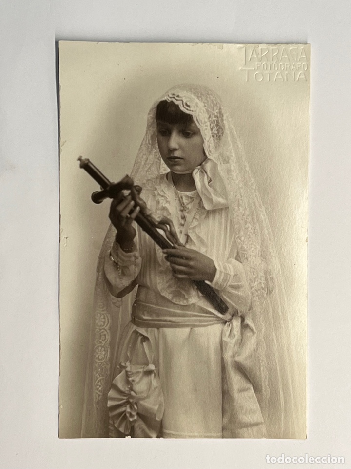 Antique Photography: NI&Ntilde;OS. FOTOGRAFO TARRAGA&hellip;.TOTANA, Ni&ntilde;a de Blanco en su Primera Comunion (h.1930?)