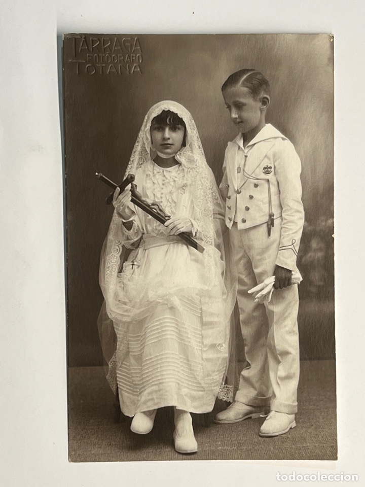 Fotograf&iacute;a antigua: NI&Ntilde;OS. FOTOGRAFO TARRAGA&hellip;.TOTANA, Ni&ntilde;os de Blanco en su Primera Comunion (h.1930?)