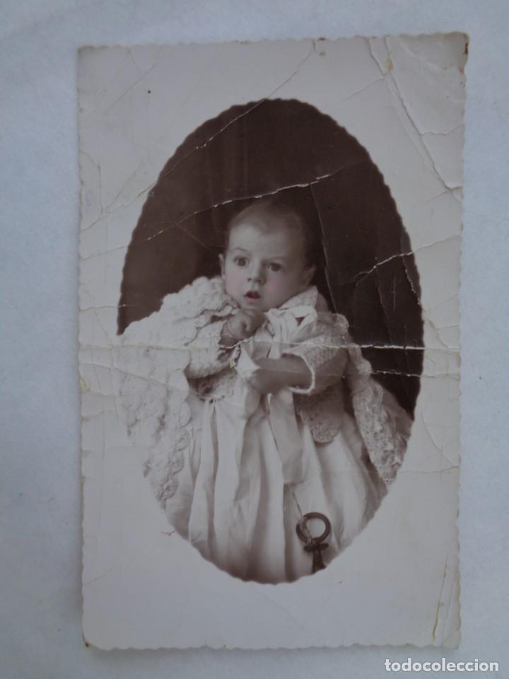 Fotografia antica: PRECIOSA FOTO DE ESTUDIO DE BEBE , PRINCIPIOS DE SIGLO. CON TOQUE DE COLOR