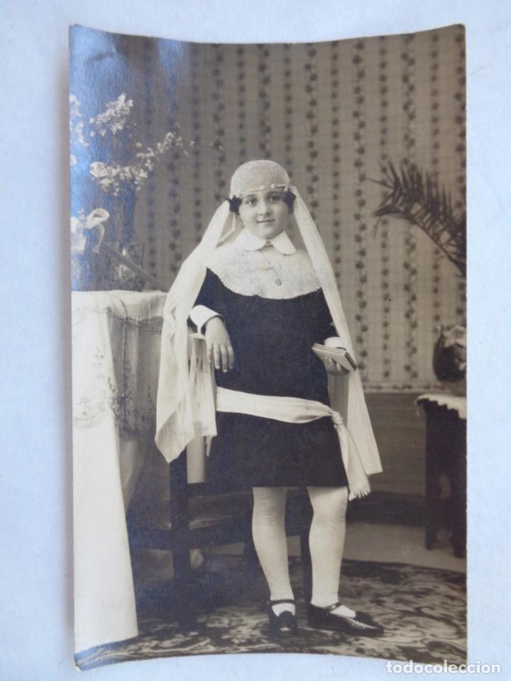 Fotografia antiga: PRECIOSA FOTO DE ESTUDIO DE NI&Ntilde;A DE PRIMERA COMUNION, PP. SIGLO. DE SEGUNDO, SANLUCAR DE BARRAMEDA