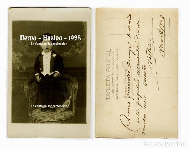 Fotograf&iacute;a antigua: NI&Ntilde;O FRAC. DISFRAZADO. M&Uacute;SICO ? MAGO ?. NERVA HUELVA. 1928.