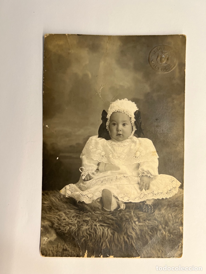 Antique Photography: NI&Ntilde;OS. Fotograf&iacute;a J. DERREY. La Ni&ntilde;a del Fald&oacute;n Blanco (a.1932)
