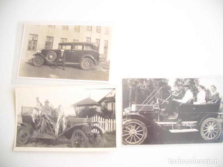 Fotograf&iacute;a antigua: 3 de coches antiguos.