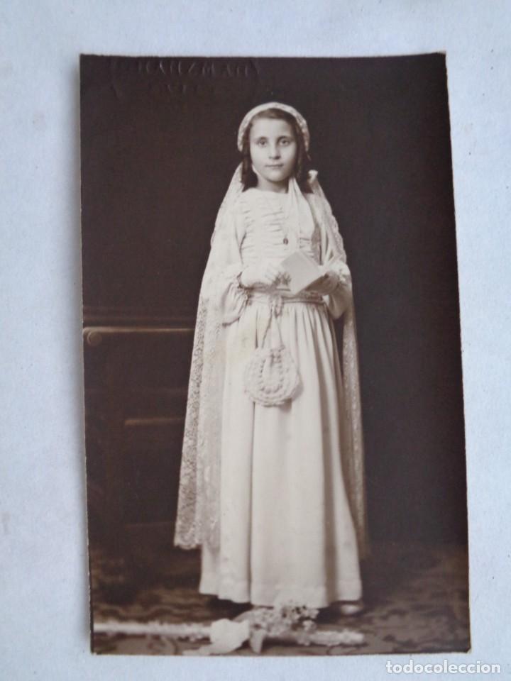 Fotografia antiga: PRECIOSA FOTO DE ESTUDIO DE NI&Ntilde;A DE PRIMERA COMUNION, 1938. DE GRANZMAN, SEVILLA