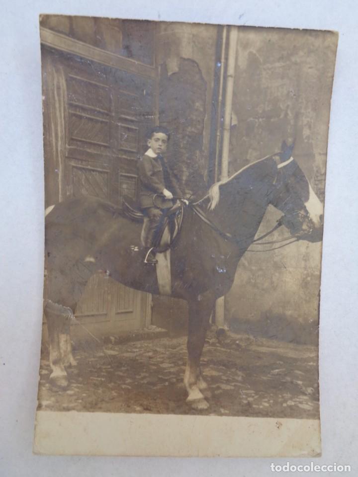 Alte Fotografie: FOTO DE NI&Ntilde;O BIEN MONTADO A CABALLO, PRINCIPIOS DE SIGLO