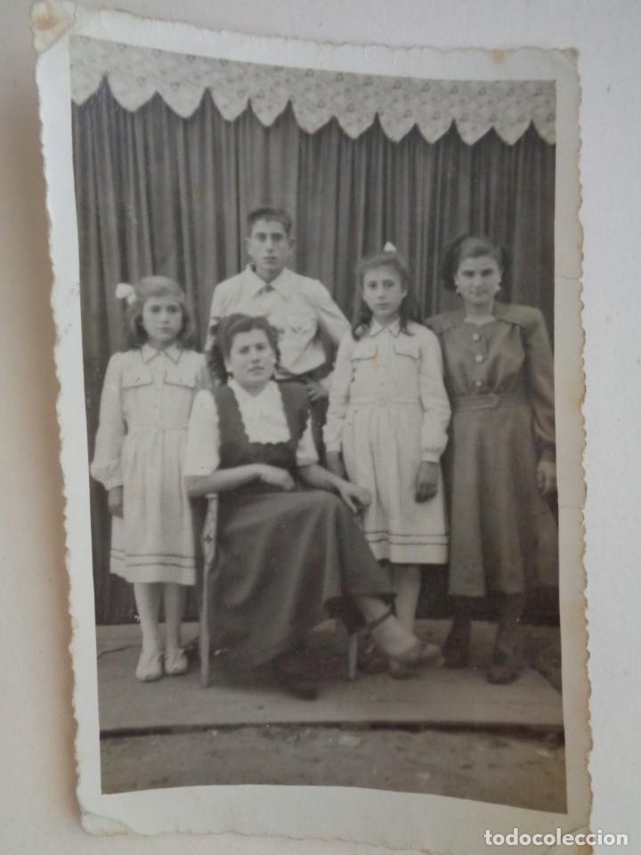 Alte Fotografie: MINUTERO DE FOTOGRAFO CALLEJERO DE MADRE CON NI&Ntilde;OS , PRINCPIOS DE SIGLO