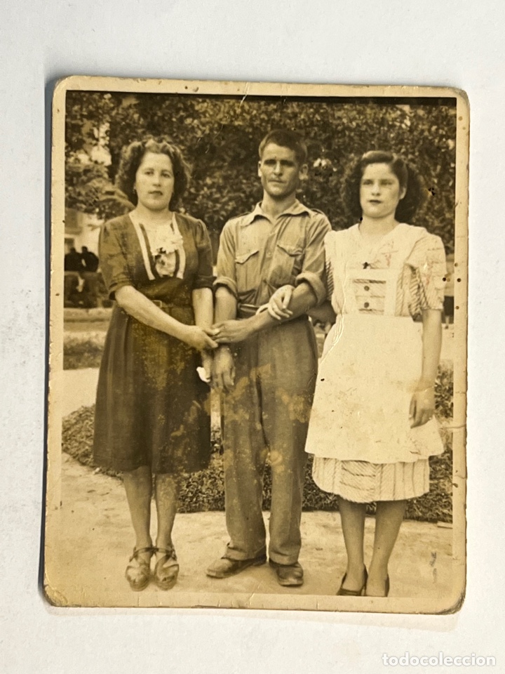 Fotograf&iacute;a antigua: TIEMPOS DE GUERRA.. MINUTEROS.. Fotograf&iacute;a antigua&hellip;, con el hermano que vino del frente&hellip;.
