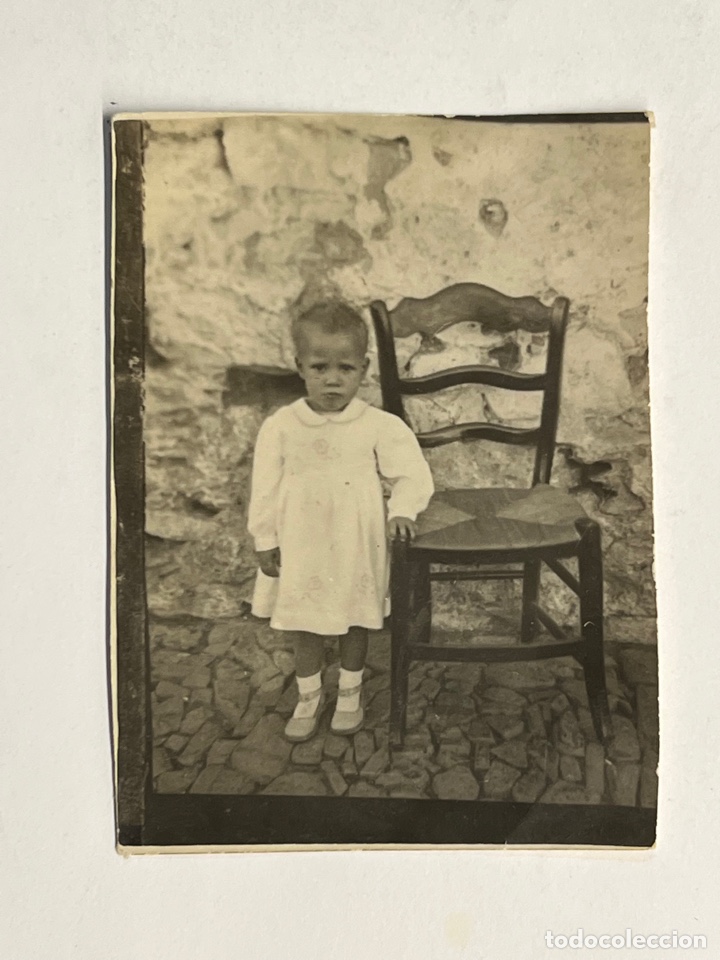 Fotograf&iacute;a antigua: POSTGUERRA.. Minuteros.., Fot&oacute;grafos de calle. Ni&ntilde;os, historia de una silla.. (h.1945?)